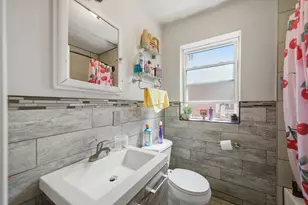 2935 W Howard St, Chicago, IL 60645 - Photo 7