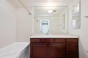 61 W 15th St, Chicago, IL 60605 - Photo 11