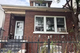 4928 W Congress Pkwy, Chicago, IL 60644 - Photo 1