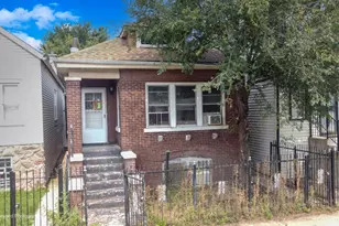4928 W Congress Pkwy, Chicago, IL 60644 - Photo 1