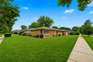 8601 St Louis Ave, Skokie, IL 60076 - Photo 1