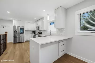 8601 Saint Louis Avenue, Skokie, IL 60076 - Photo 7