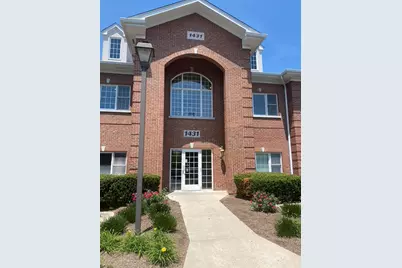 1431 McHenry Road #213, Buffalo Grove, IL 60089 - Photo 1