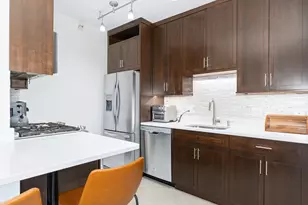 600 N Dearborn St, Chicago, IL 60654 - Photo 9
