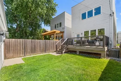 2544 W Warren Boulevard, Chicago, IL 60612 - Photo 21
