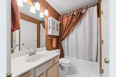 257 W Whispering Oaks Lane #257, Round Lake, IL 60073 - Photo 17