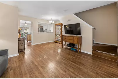 257 W Whispering Oaks Lane #257, Round Lake, IL 60073 - Photo 3