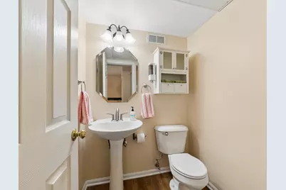 257 W Whispering Oaks Lane #257, Round Lake, IL 60073 - Photo 9