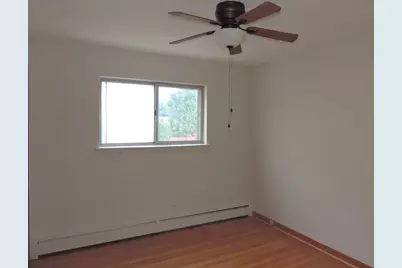 6329 W Touhy Avenue, Chicago, IL 60646 - Photo 11