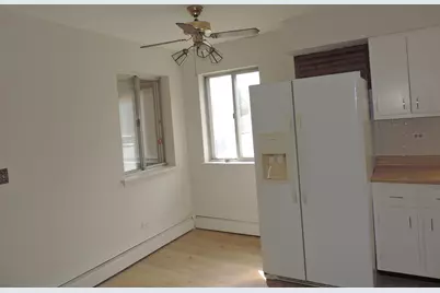 6329 W Touhy Avenue, Chicago, IL 60646 - Photo 3