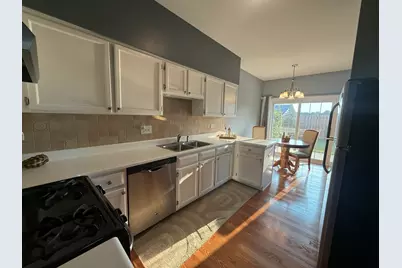 33 S Barton Trail, Batavia, IL 60510 - Photo 11