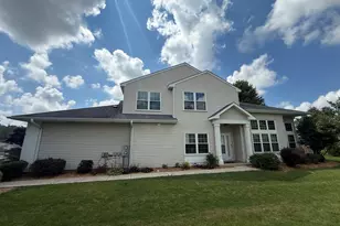 33 S Barton Trail, Batavia, IL 60510 - Photo 1