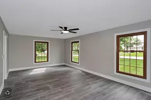 1307 Dairy Ln, Crete, IL 60417 - Photo 5