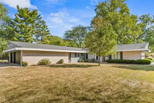 1313 Waverly Dr, Champaign, IL 61821 - Photo 5
