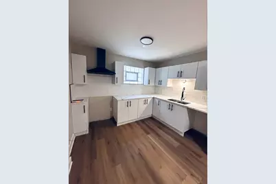 8335 S Constance Avenue, Chicago, IL 60617 - Photo 5