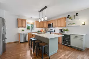 33672 N Greentree Rd, Grayslake, IL 60030 - Photo 9