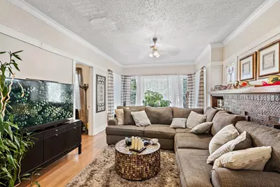 2322 N Kenneth Avenue, Chicago, IL 60639 - Photo 7