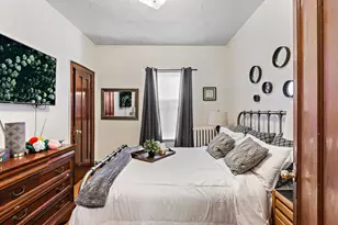2322 N Kenneth Ave, Chicago, IL 60639 - Photo 9