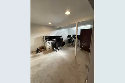 1929 Whitingham Lane, Hoffman Estates, IL 60169 - Photo 27