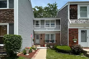 1929 Whitingham Ln, Hoffman Estates, IL 60169 - Photo 1