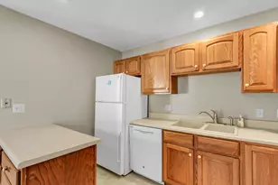 1933 Blackthorn Dr, Champaign, IL 61821 - Photo 13