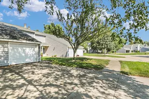 1933 Blackthorn Dr, Champaign, IL 61821 - Photo 27