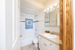 3240 N Racine Ave, Chicago, IL 60657 - Photo 13