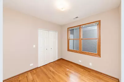 3240 N Racine Avenue #2, Chicago, IL 60657 - Photo 11