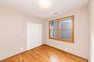 3240 N Racine Ave, Chicago, IL 60657 - Photo 11
