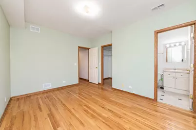 3240 N Racine Avenue #2, Chicago, IL 60657 - Photo 7