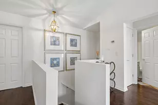 916 Enfield Dr, Northbrook, IL 60062 - Photo 3