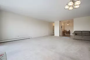 8045 N O'Connor Dr, River Grove, IL 60171 - Photo 7
