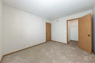 2477 Frost Dr, Aurora, IL 60503 - Photo 21