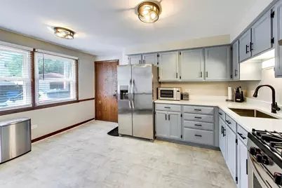 4857 W Byron Street #103W, Chicago, IL 60641 - Photo 7