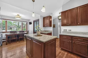 68 Chelsea St, Bloomingdale, IL 60108 - Photo 5