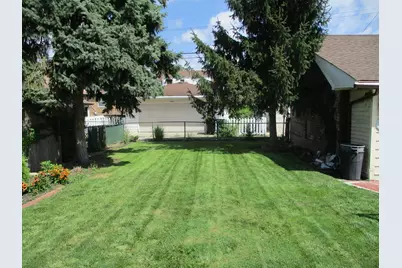 6421 Sinclair Avenue, Berwyn, IL 60402 - Photo 5