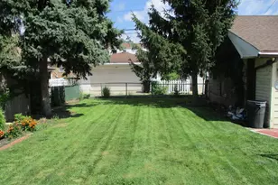 6421 Sinclair Ave, Berwyn, IL 60402 - Photo 5