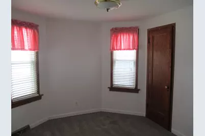 6421 Sinclair Avenue, Berwyn, IL 60402 - Photo 11