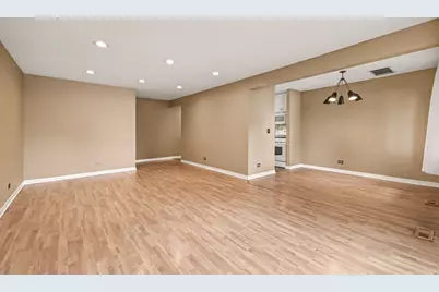 2920 Roberts Drive #4, Woodridge, IL 60517 - Photo 9