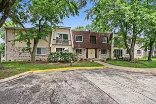 2920 Roberts Dr, Woodridge, IL 60517 - Photo 17