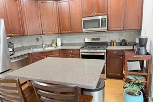 2564 Waterbury Ln, Buffalo Grove, IL 60089 - Photo 5