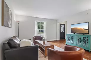1201 Yosemite Pkwy, Algonquin, IL 60102 - Photo 3