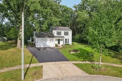 1201 Yosemite Parkway, Algonquin, IL 60102 - Photo 1