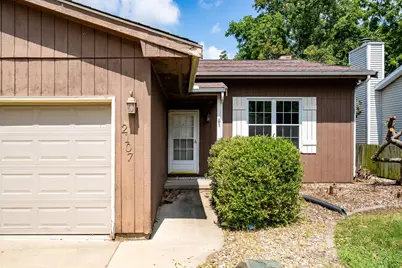 2107 Woodhavens Drive, Bloomington, IL 61701 - Photo 3