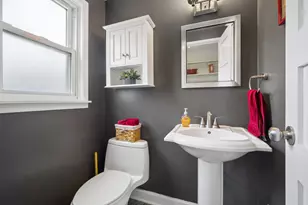 1050 E Kitson Dr, Palatine, IL 60074 - Photo 9