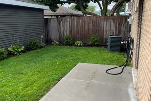 10030 S Fairfield Ave, Chicago, IL 60655 - Photo 21