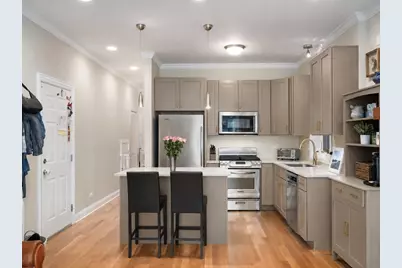 2431 W Walton Street #2, Chicago, IL 60622 - Photo 9
