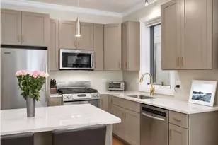 2431 W Walton St, Chicago, IL 60622 - Photo 11