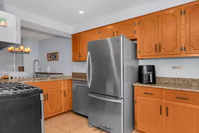 10521 S Roberts Road #1B, Palos Hills, IL 60465 - Photo 5