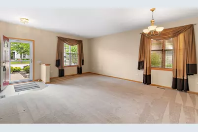 11507 Stonewater Crossing, Huntley, IL 60142 - Photo 5